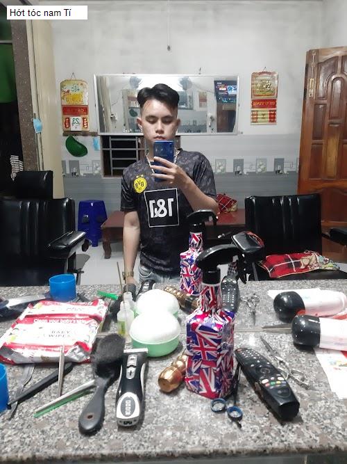 Hình ảnh Hớt tóc nam Tí